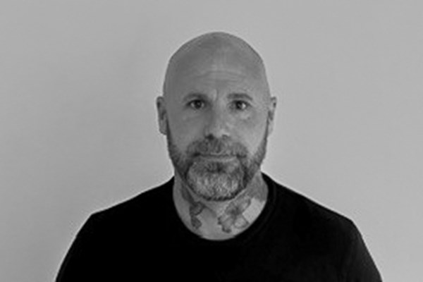 Linus Persson 9x16.jpg